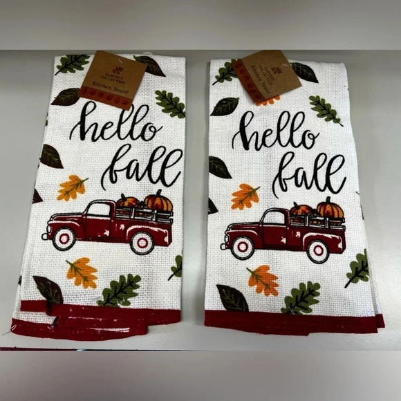⭐️New with tags ⭐️ “Hello Fall” Kitchen Towels - Picture 1 of 2